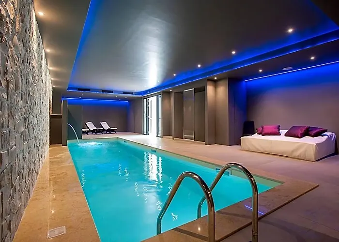 Fortyfive Squared Hotel